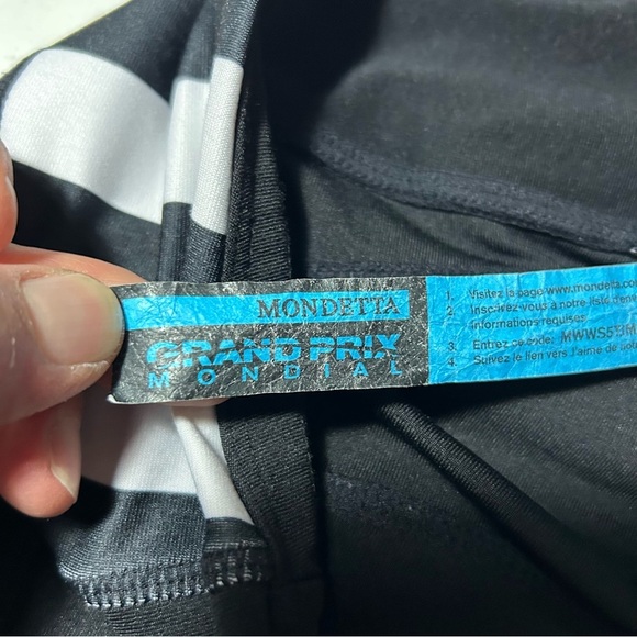 Mondetta Black Bike Shorts with Compression Fit size medium - Picture 4 of 8